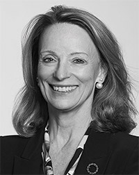 [MISSING IMAGE: ph_hueyevans-k.jpg]