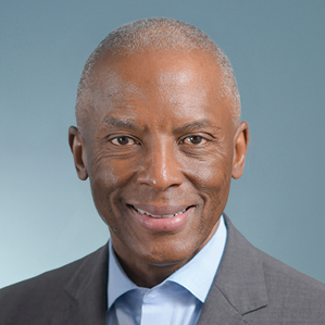 05_438571-3_photo_CEO and Retired Chair_Womack.jpg