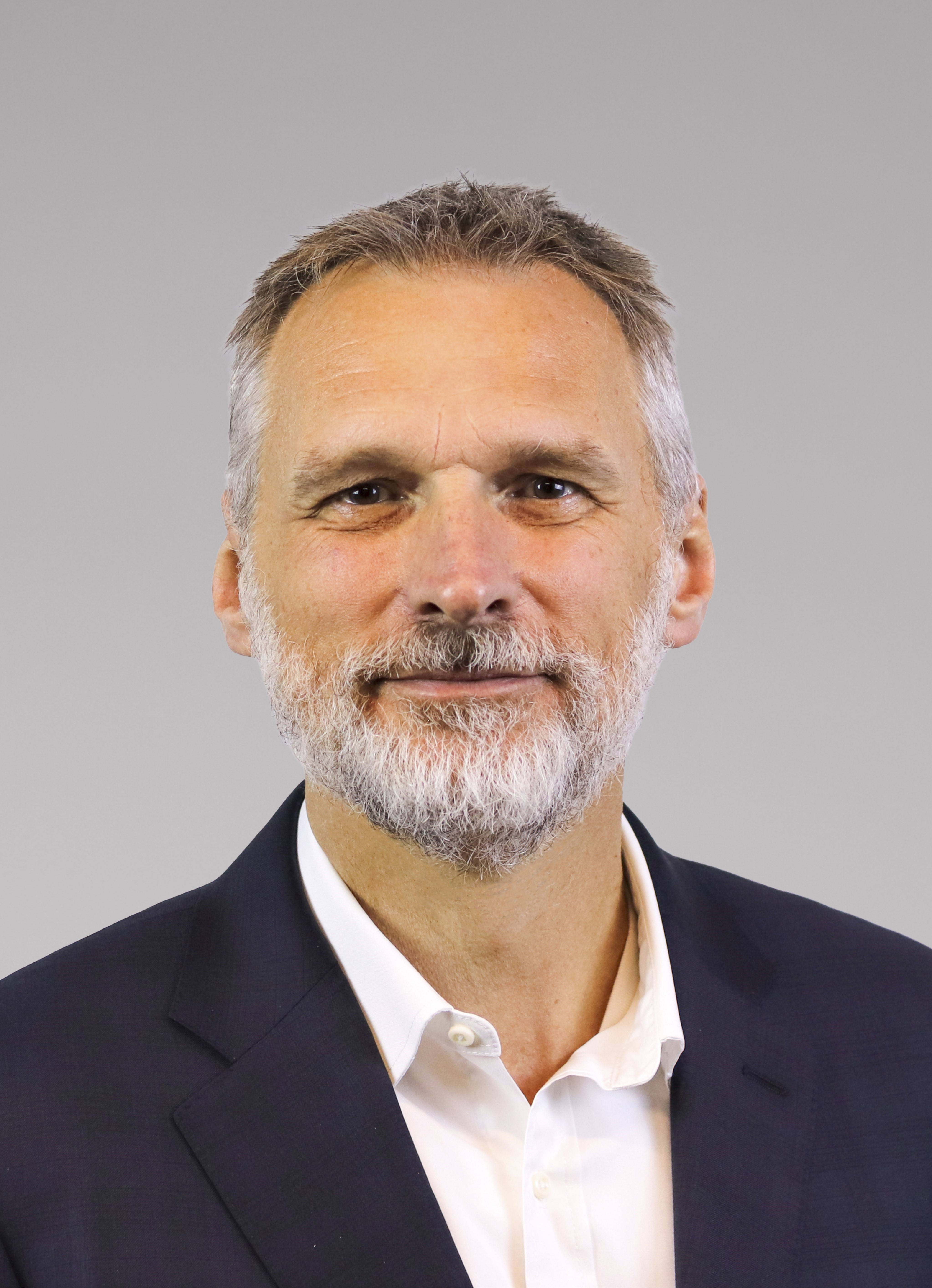 Simon Meester - Official Portrait - Feb 2026- crop.jpg