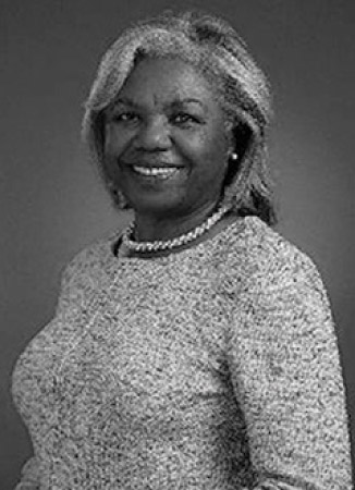 [MISSING IMAGE: ph_michelejhoopersq-bwlr.jpg]