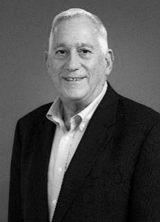 [MISSING IMAGE: ph_walterlsaacsonsq-bwlr.jpg]