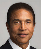 [MISSING IMAGE: ph_christopherjwil-4clr.jpg]