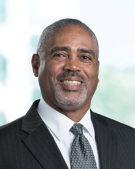 [MISSING IMAGE: ph_raymondowens-4c.jpg]