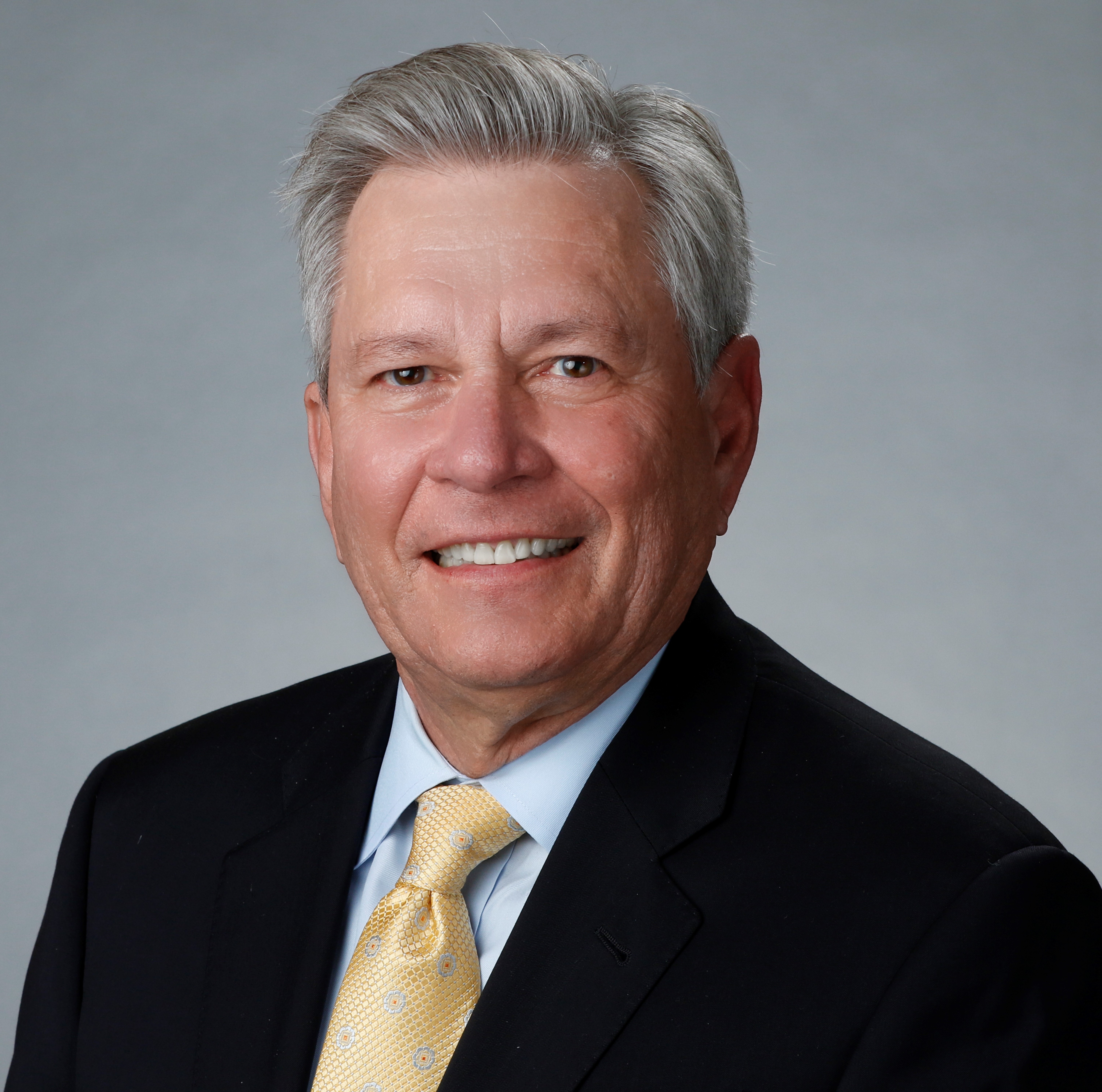 Headshot Hernandez _v2.jpg