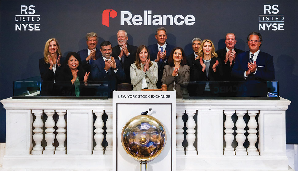 [MISSING IMAGE: ph_execgroup-4c.jpg]