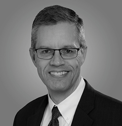 05 PRO013636_img_named executive_DSagehor10.jpg