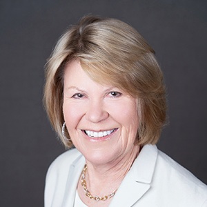 Carol Lindstrom.jpg