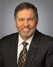 [MISSING IMAGE: ph_marcerobinson-4clr.jpg]