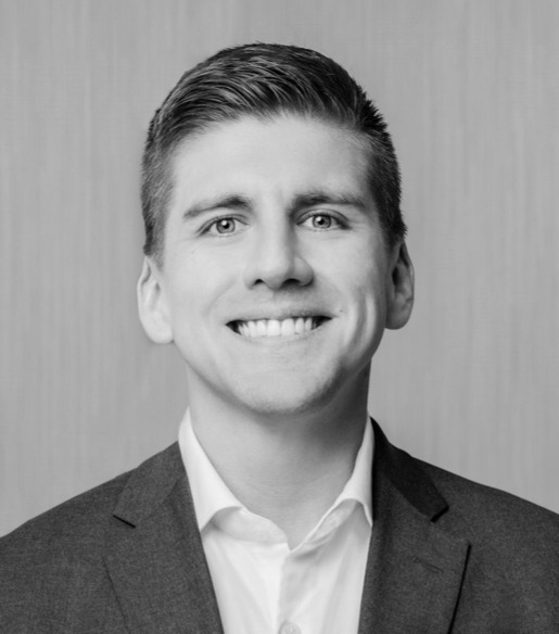JZ Professional Headshot_V1.jpg