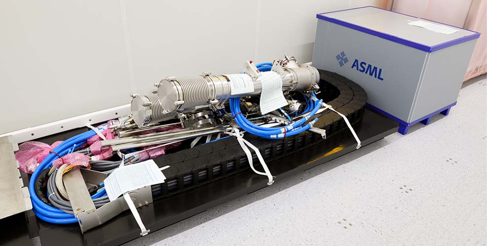 asml-20221231_g103.jpg
