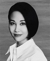 [MISSING IMAGE: ph_annabellelong-bw.jpg]