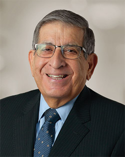 [MISSING IMAGE: ph_rafaelflores-4c.jpg]