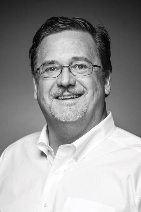 [MISSING IMAGE: ph_bobbalog-bw.jpg]