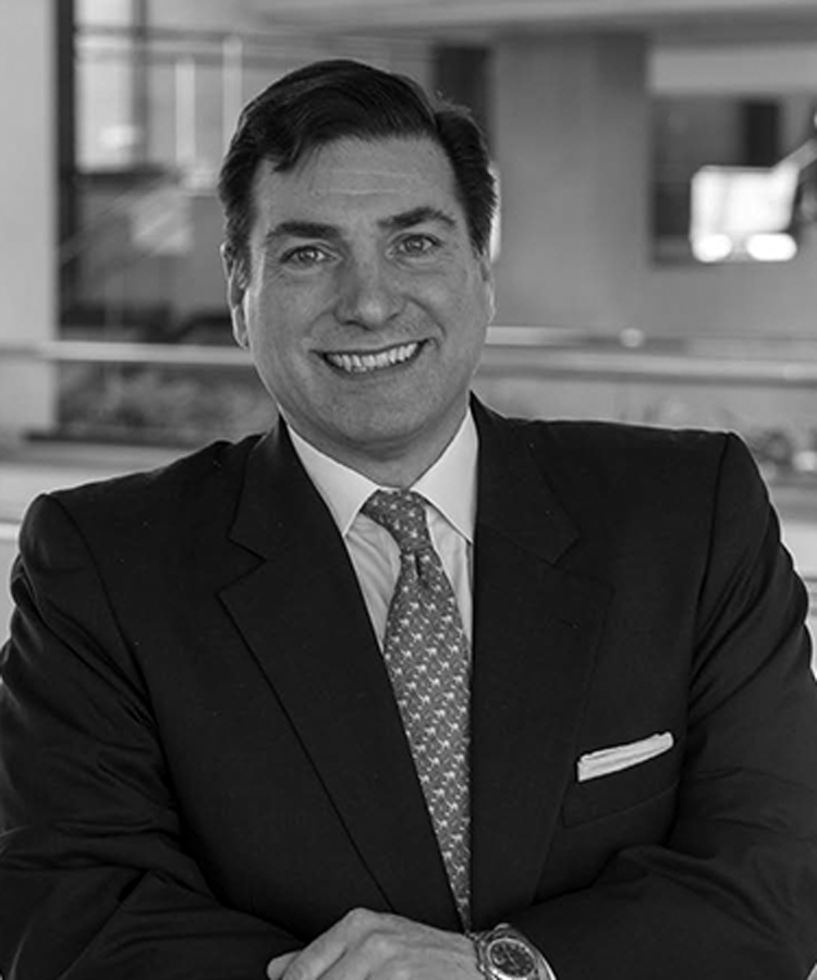 [MISSING IMAGE: ph_robertbertolini-bw.jpg]