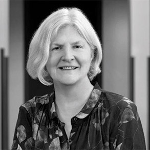 [MISSING IMAGE: ph_nancyandrews-bwlr.jpg]