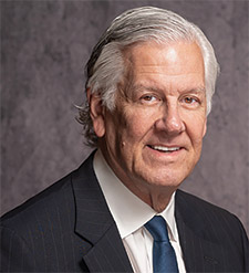 [MISSING IMAGE: ph_philliprsmith-4c.jpg]