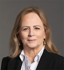 [MISSING IMAGE: ph_barbarajduganier-4c.jpg]