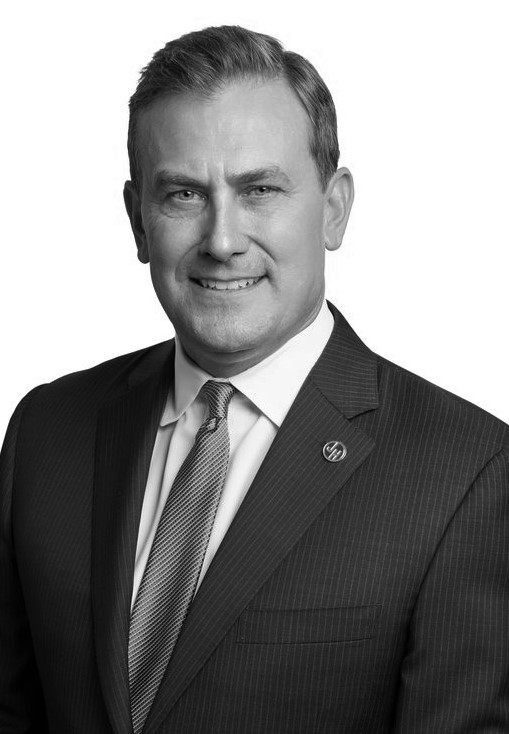 Aaron Erter headshot for 20F.jpg