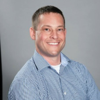 [MISSING IMAGE: ph_andrewdvogel-4clr.jpg]