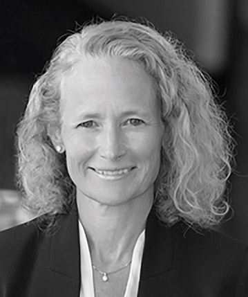 [MISSING IMAGE: ph_youngcaroline-bw.jpg]