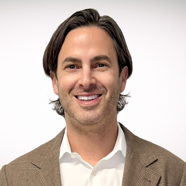 Ari Levy Headshot__LinkedIn.jpg