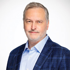 [MISSING IMAGE: ph_damianmkozlowski-4c.jpg]