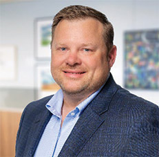 [MISSING IMAGE: ph_ryanharrisnew-4clr.jpg]