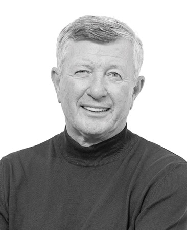 [MISSING IMAGE: ph_larryshughes-bw.jpg]