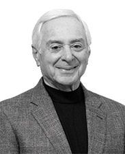 [MISSING IMAGE: ph_williamjrazzouk-bw.jpg]