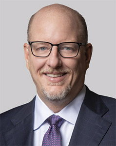 [MISSING IMAGE: ph_robertmdavisbg-4c.jpg]