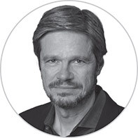 [MISSING IMAGE: ph_marcelobigal-bw.jpg]