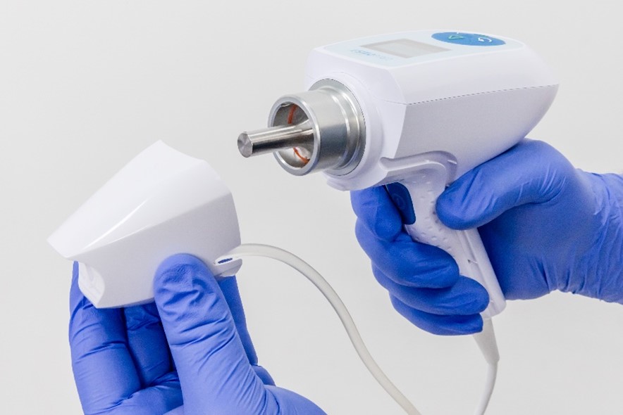 um wand with app.jpg