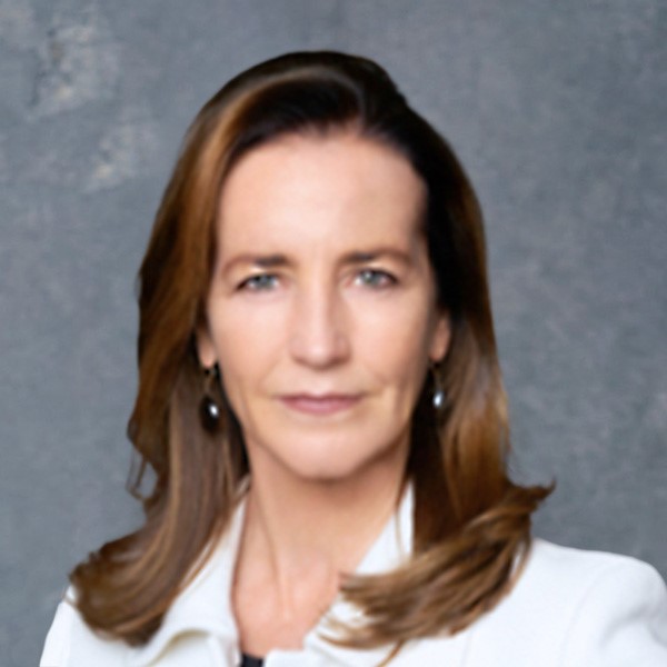 Wendy Webb 2x2 300 1.jpg