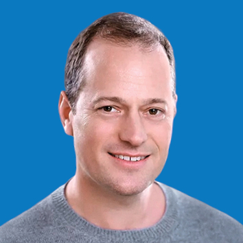 05_PRO013689_DirectorHeadshot_Levin.jpg