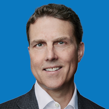 05_PRO013689_DirectorHeadshot_Campbell.jpg