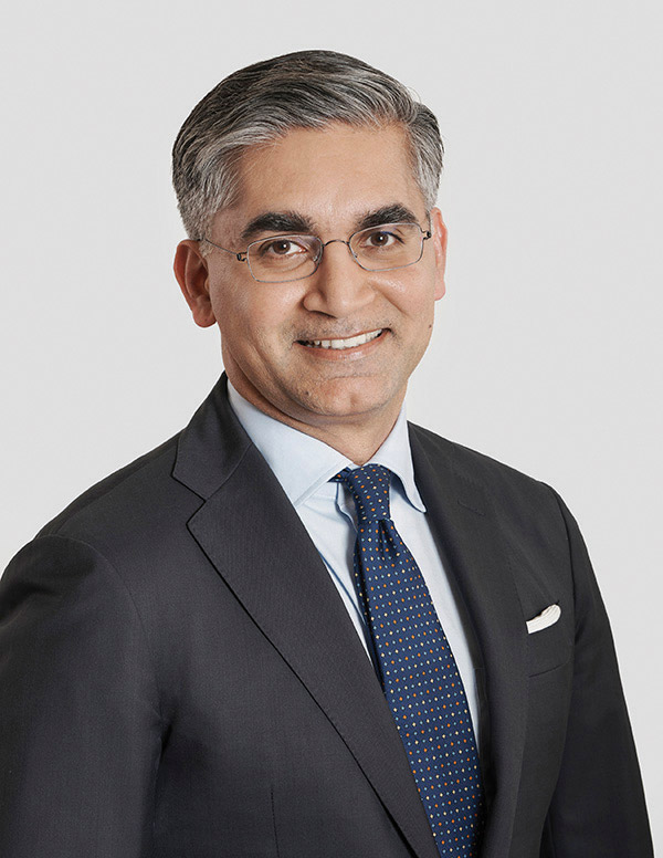 [MISSING IMAGE: ph_adityadutt-4c.jpg]