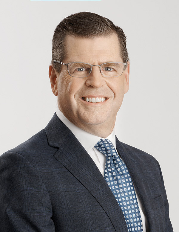 [MISSING IMAGE: ph_markcasale-4c.jpg]