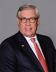 [MISSING IMAGE: ph_smithjeffrey-4c.jpg]