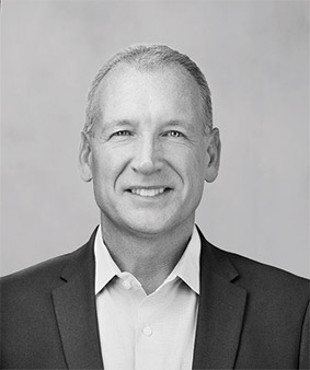 [MISSING IMAGE: ph_aaronjagdfeld-bw.jpg]