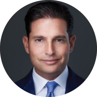 [MISSING IMAGE: ph_winickzach-4c.jpg]