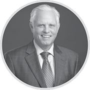 [MISSING IMAGE: ph_mccarthycir-bw.gif]