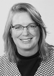 [MISSING IMAGE: ph_jenniferlowry-bw.jpg]