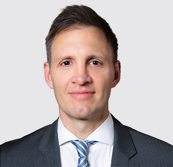 [MISSING IMAGE: ph_courtneymatherlarge-4c.jpg]