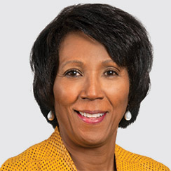 [MISSING IMAGE: ph_leslieturnergry-4c.jpg]