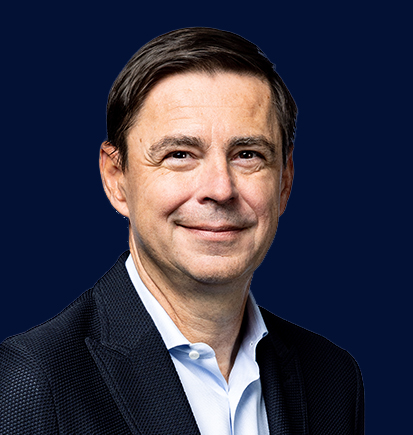 stefanbomhard_darkerblue-031134.jpg