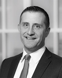 [MISSING IMAGE: ph_jeffreycleer-bw.jpg]