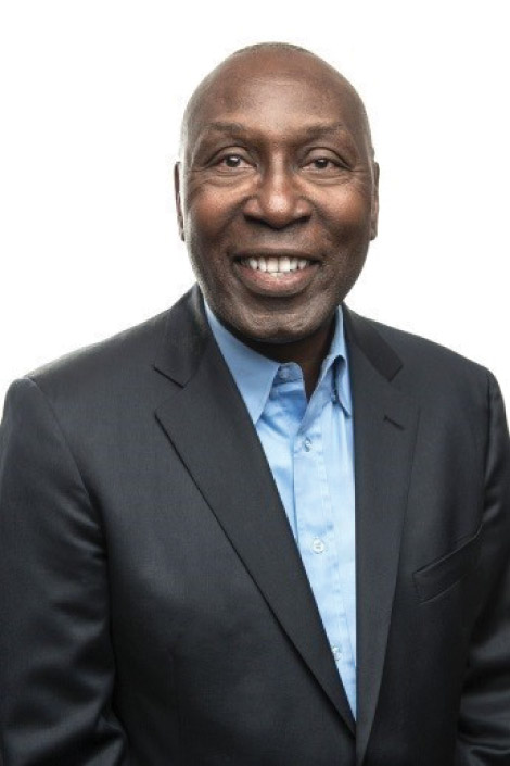 [MISSING IMAGE: ph_wroydunbar-4clr.jpg]