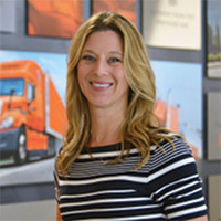 [MISSING IMAGE: ph_juliekstreich-4clr.jpg]