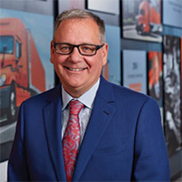 [MISSING IMAGE: ph_markrourke-4c.jpg]