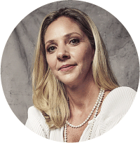 [MISSING IMAGE: ph_margaritahugues-4c.gif]